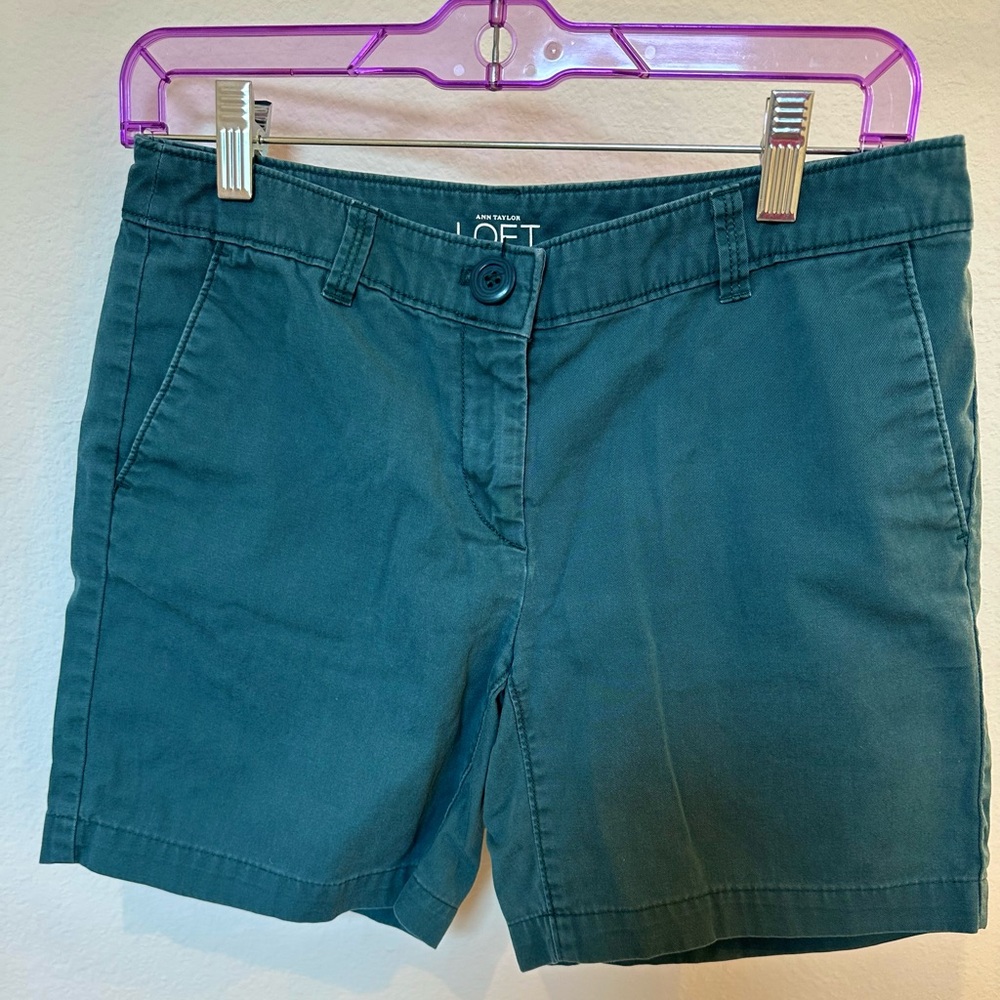 Loft Bermuda short size 2p green